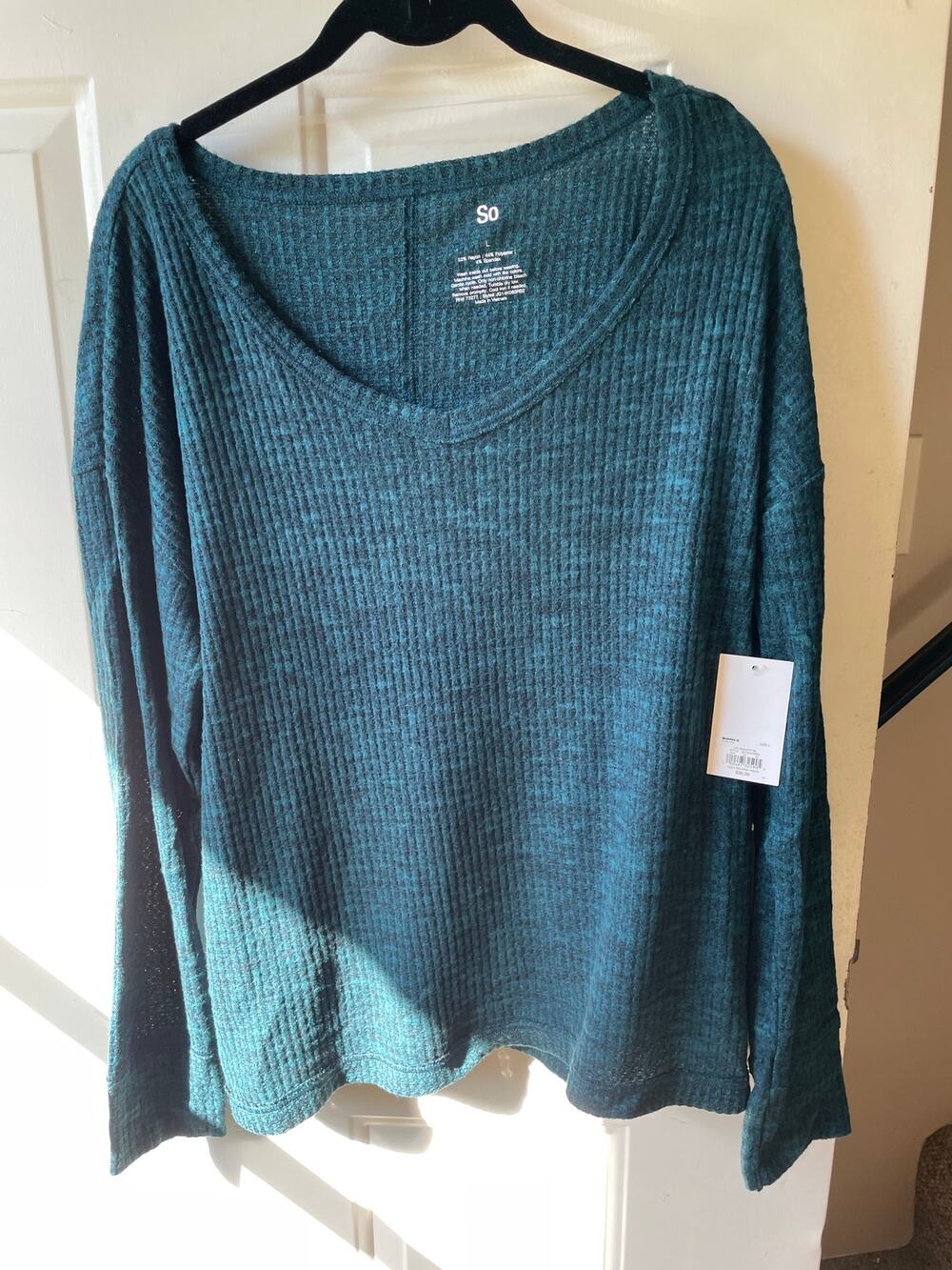 Women’s SO Waffle Ribbed L/S  Cozy V-NeckTop Size L  Color 401 Beaufrt Bl